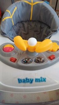 BABY MIX Detské chodítko s volantom 
