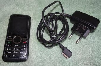 Predám funkčný mobilný telefón VODAFONE 527 s nabij.