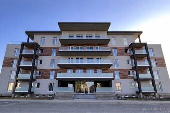 Prenájom 3-izbového bytu s veľkou terasou a garážou