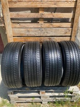 Letné Pneumatiky Yokohame BluEarth E70 225/55R18