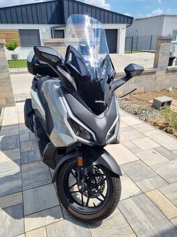 Honda Forza 125 smart top r.v. 2024 Stav Nová v záruke