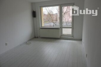 PREDAJ 2 IZBOVÝ BYT S BALKÓNOM, STRED POVAŽSKÁ BYSTRICA