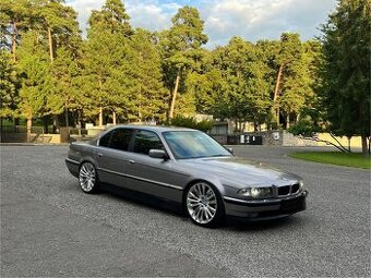 BMW 730d E38 - 1