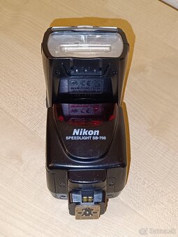 Externý blesk Nikon SB-700