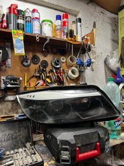 Predam Svetla Bmw E90 Pred facelift