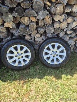 Originálne elektróny VW Golf V R15 + zimné pneumatiky Barum