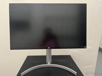 27'' LG 27UK650 monitor