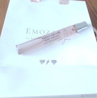 Viktor &Rolf Floverbomb orchid parfém 10ml