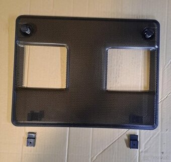 Mriežka na štvorcové svetlá