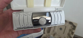 Clarion FB288RBT - dizajnove radio nove