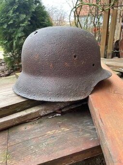 Nemecká prilba m42 neskorá výroba