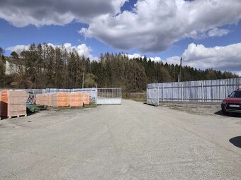 Priemyselný pozemok pri D1