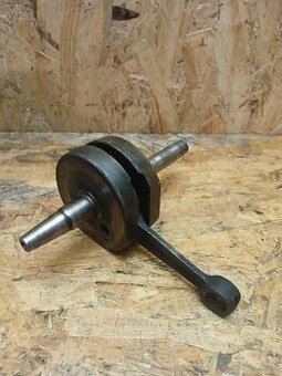 Babetta 207 kľuková hriadeľ