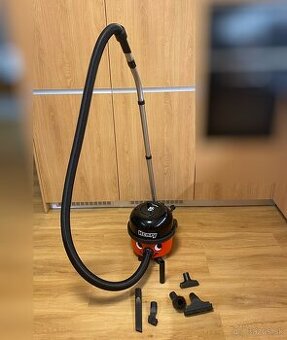 Vysávač ručný tycovy henry