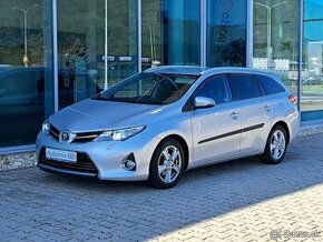 Toyota Auris Touring Sports 1.6 benzín  (AUTOMAT) - 1