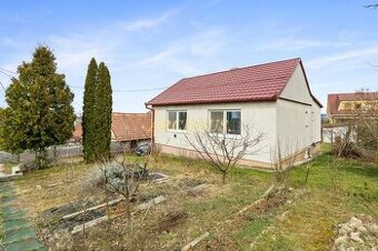 3-IZBOVÝ ZREKONŠTRUOVANÝ RODINNÝ DOM V OBCI CEROVÁ