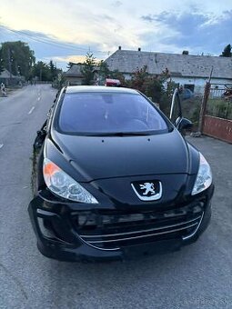 Predám Peugeot 308 Hdi na náhradné diely