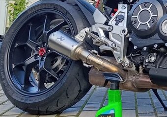 Akrapovic