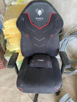 Herná stolička k pc