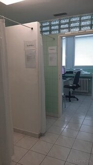 Predám / odstúpim zabehnutú ambulanciu v Bratislave ( Karlov