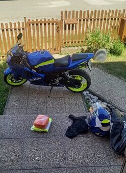 Suzuki gsxr 1000 k4