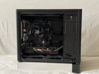 Malý Herný Počítač r5 5600 rx 6700xt