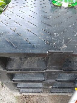Plastove palety plne 110x80cm