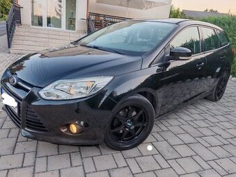 FORD FOCUS SW 1.6 TDCI TITANIUM NAVIGÁCIA R. V2012 TOP STAV