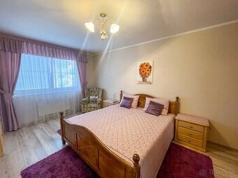 Exkluzívny trojizbový byt s balkónom na prenájom, Vráble