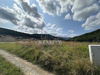 Rekreačný pozemok so stavebným povolením vo Valčianskej...