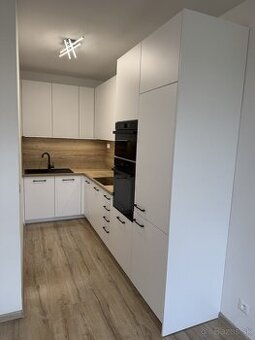 2-Izb. byt po kompletnej rekonštrukcií - Valová ul