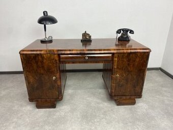 Starožitný kacelársky nábytok