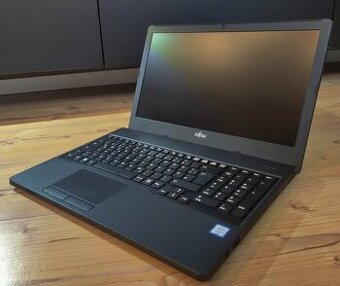 Profi NB Fujitsu Siemens 15,6" FullHD IPS Displej Windows11