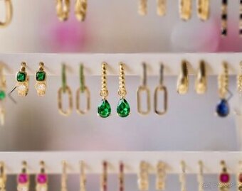 Nové pozlátené naúšnice 925