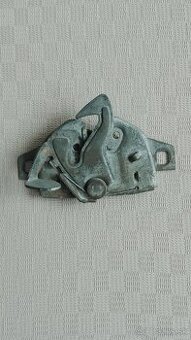 Zámok prednej kapoty Fiat