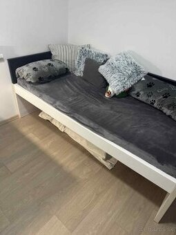 Predám posteľ 90x200 cm