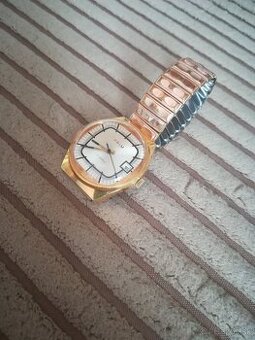 Náramkové hodinky Prím Televízia Top