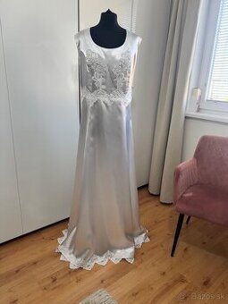 Svadobné šaty
