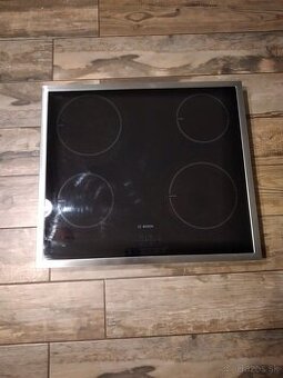 Indukcna varná doska  bosch s ramikom