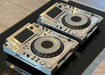 Pioneer CDJ2000