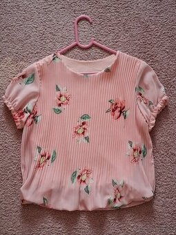 Dievčenská blúzka