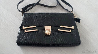 Elegantná čierna kabelka