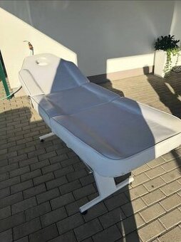 Predám masérsky stôl polohovateľný