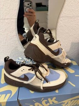 Travis Scott Nike Zoom Field Jaxx Leche Blue