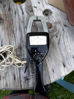 Metra Blansko DK – kliešťový ampérmeter / voltmeter