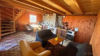PREDAJ – Rodinná chata s 2 samostatnými jednotkami – KALUŽA