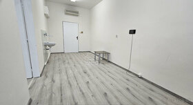 2 miestnosti s klimatizáciou a umývadlom, plocha 43 m2. - 1