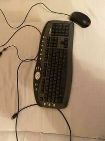 klávesnica a myš na pc
