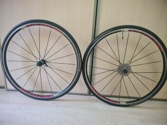 Mavic Aksium 28" sada kolies