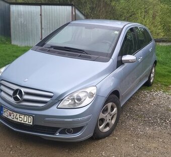 Mercedes Benz B170 - 1